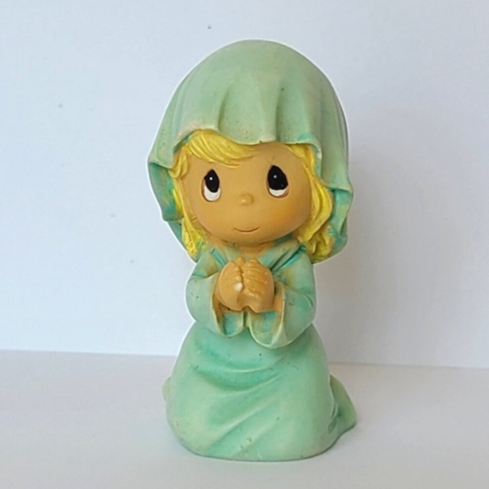 2001 Precious Moments Nativity Scene Mother Mary Miniature Collectible Figurine
